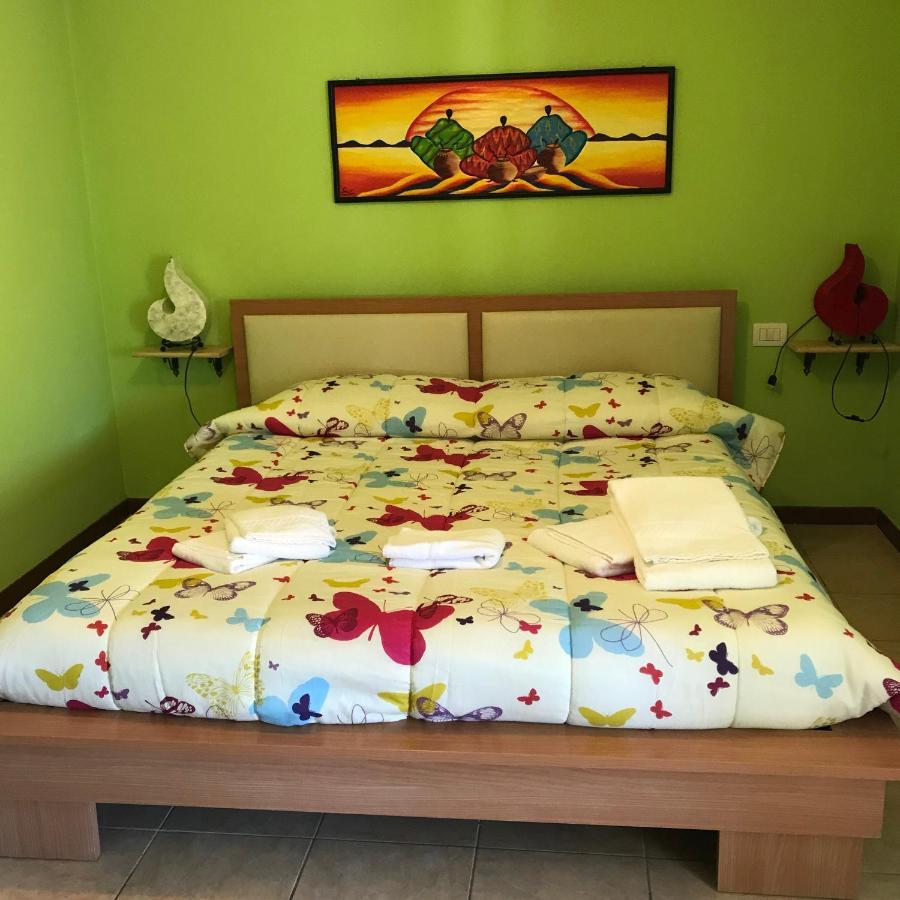 Butterfly House Bed & Breakfast อาลเกโร ภายนอก รูปภาพ